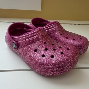 CROCS Kids Glitter Lined Clog in Sparkling Magenta